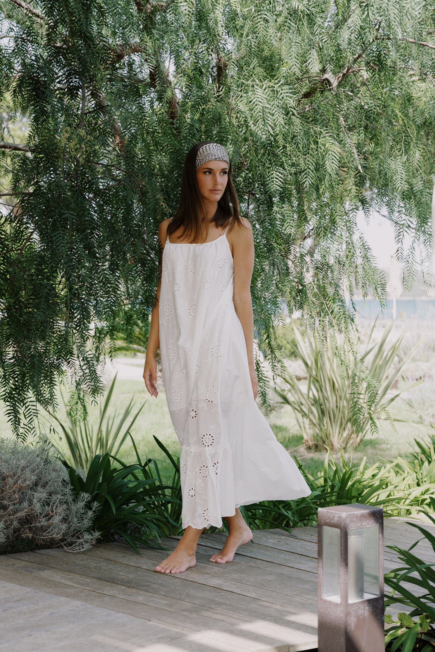 🌸 ELAYA – Robe de lumière et de fleurs