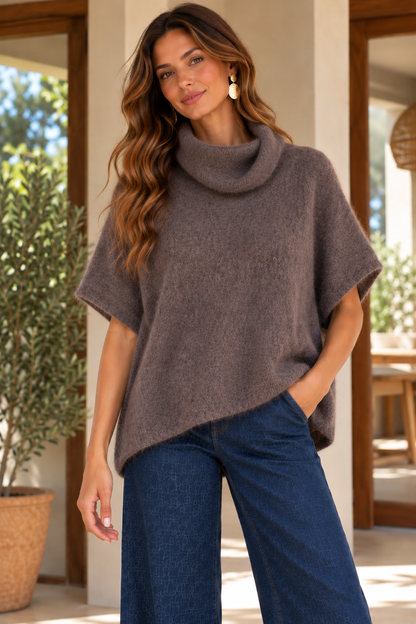 Pull femme en alpaga choco à col roulé souple et manches courtes – SNIGDHA